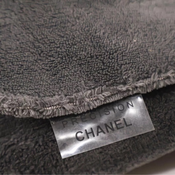 Authentic Chanel Precision crossbody . Brand New in a package - Picture 7 of 10